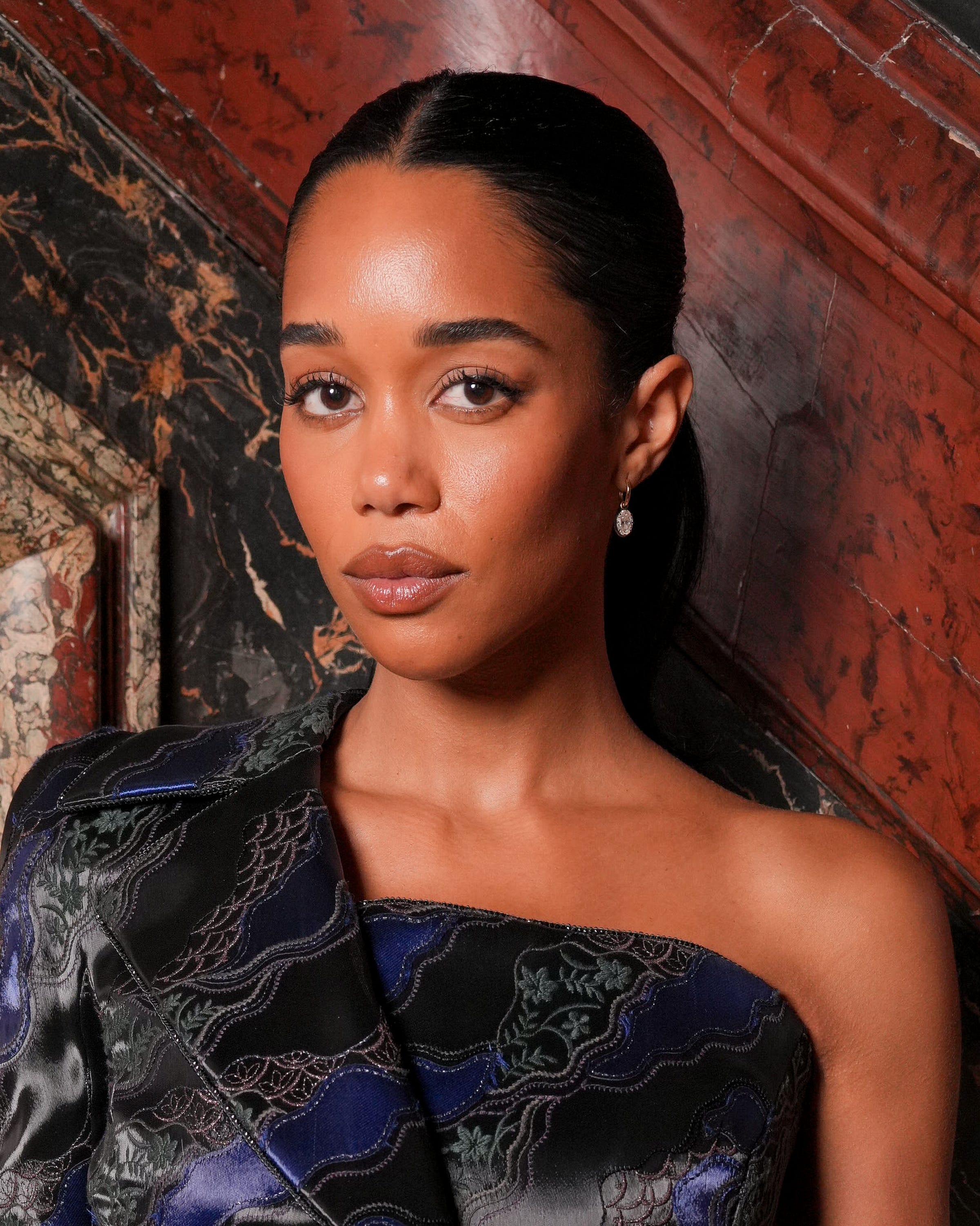 The Viral Blurred French Lip Has a New Twist for Fall